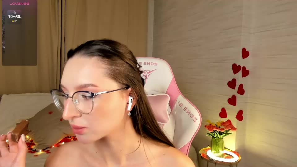 cutieladylove Webcam Chat July 19, 2026