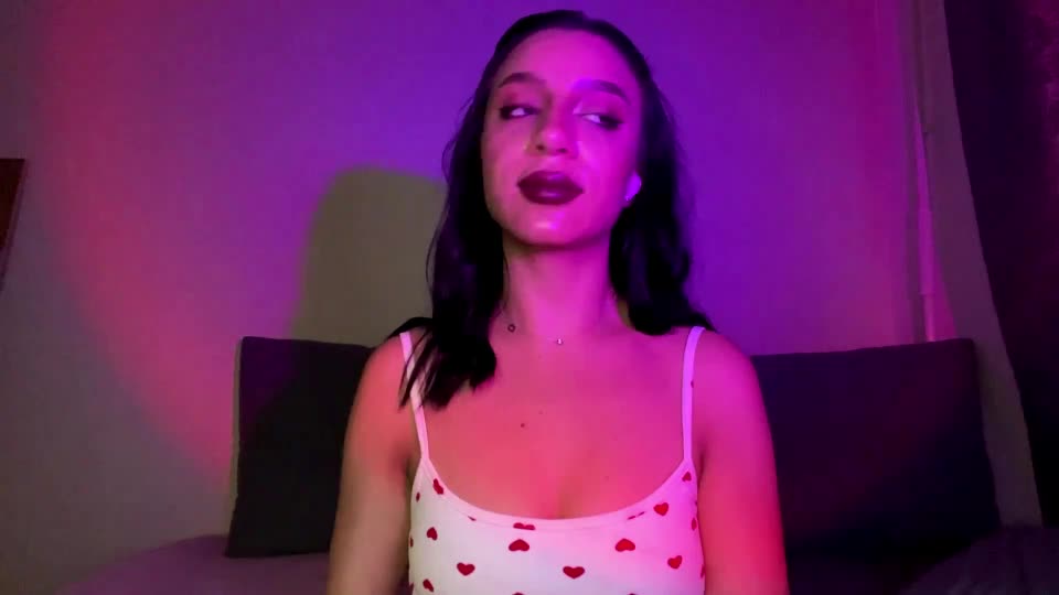 nadinevanni Webcam Chat July 20, 2026