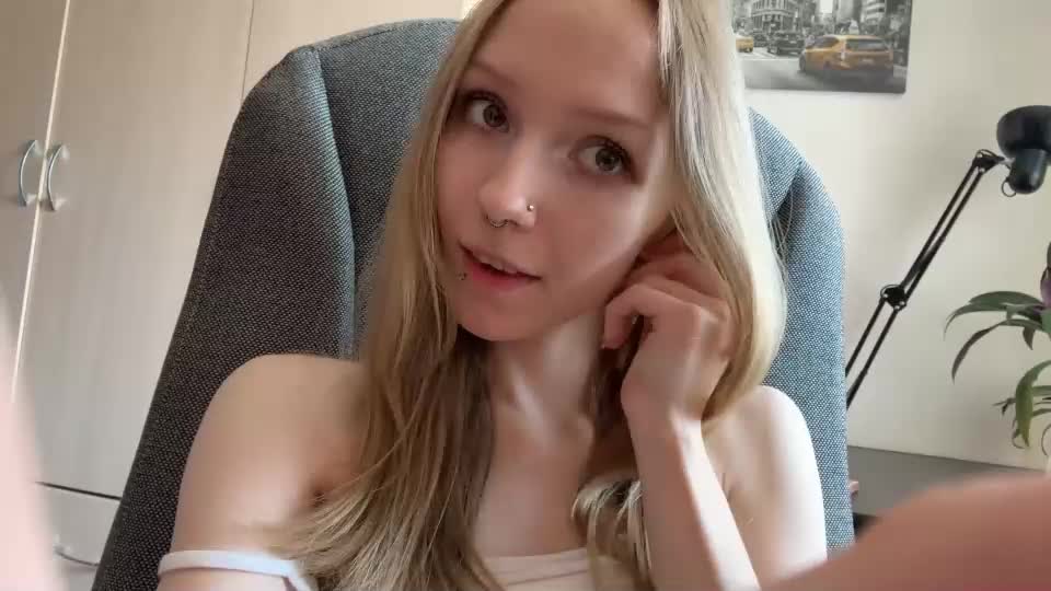 gertrudeuran Webcam Chat July 21, 2026