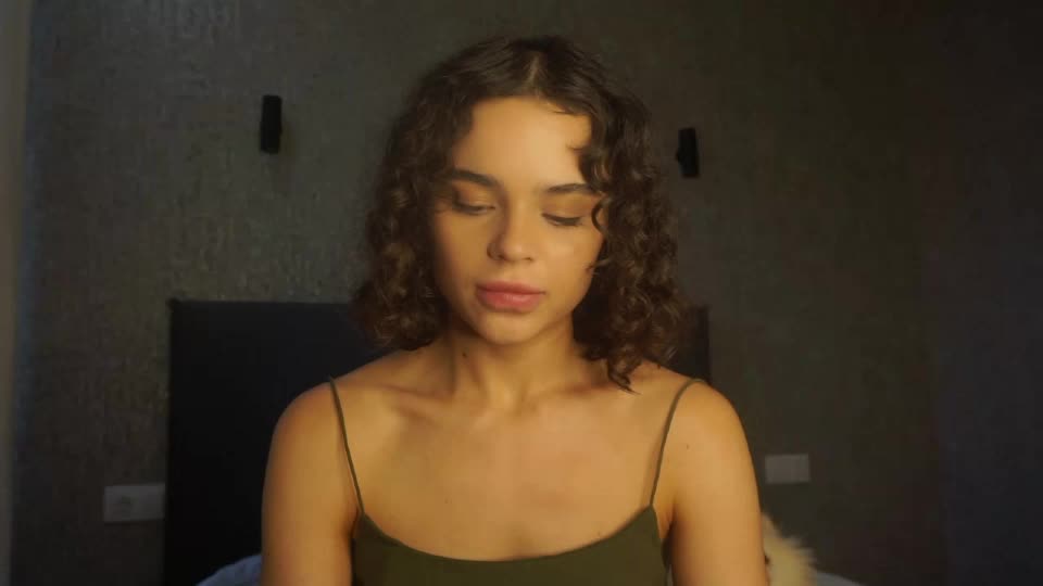 lindaaii Webcam Chat July 21, 2026