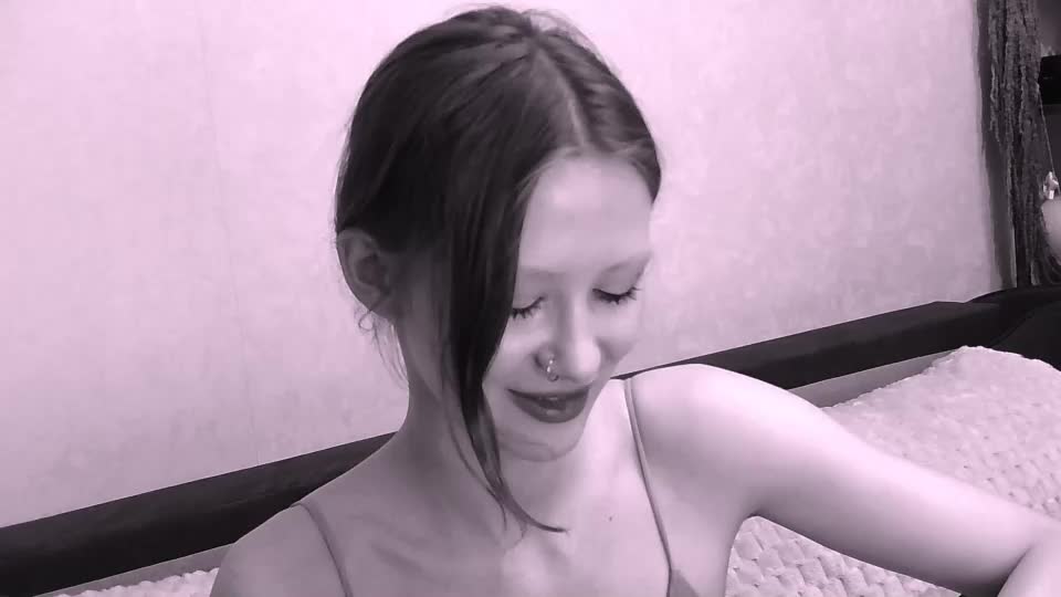 nyra_thira Webcam Chat July 21, 2026