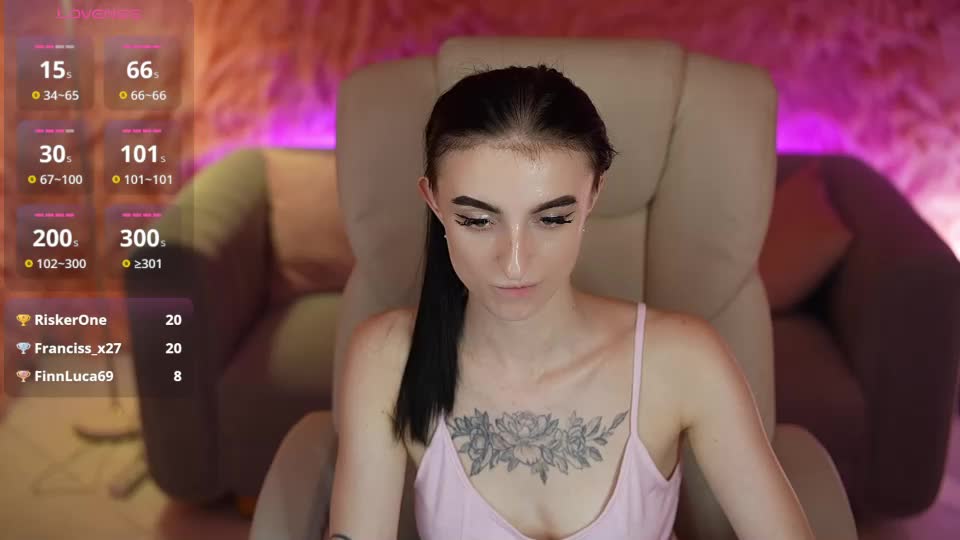 emilyymoon Webcam Chat July 21, 2026
