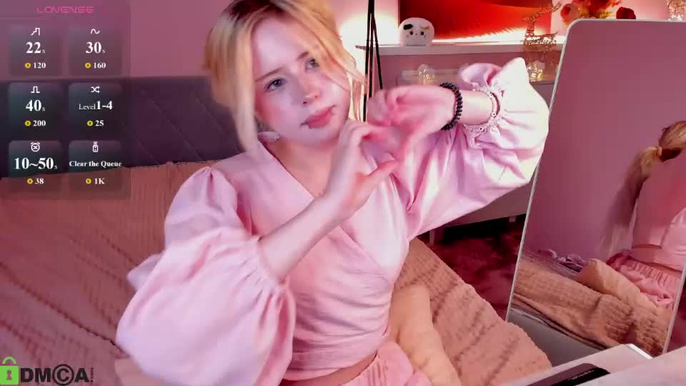 kiki_peach Webcam Chat July 21, 2026