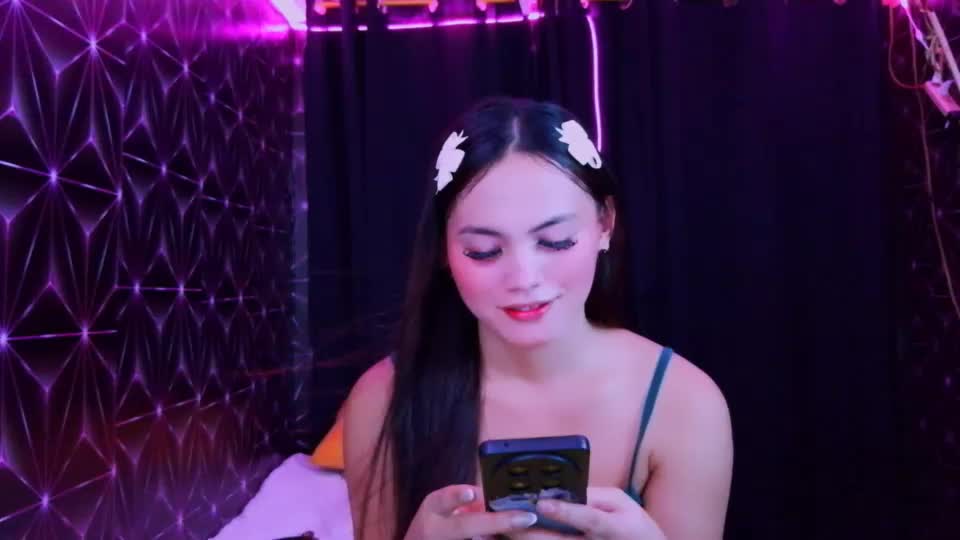 urhot_maxine Webcam Chat July 21, 2026