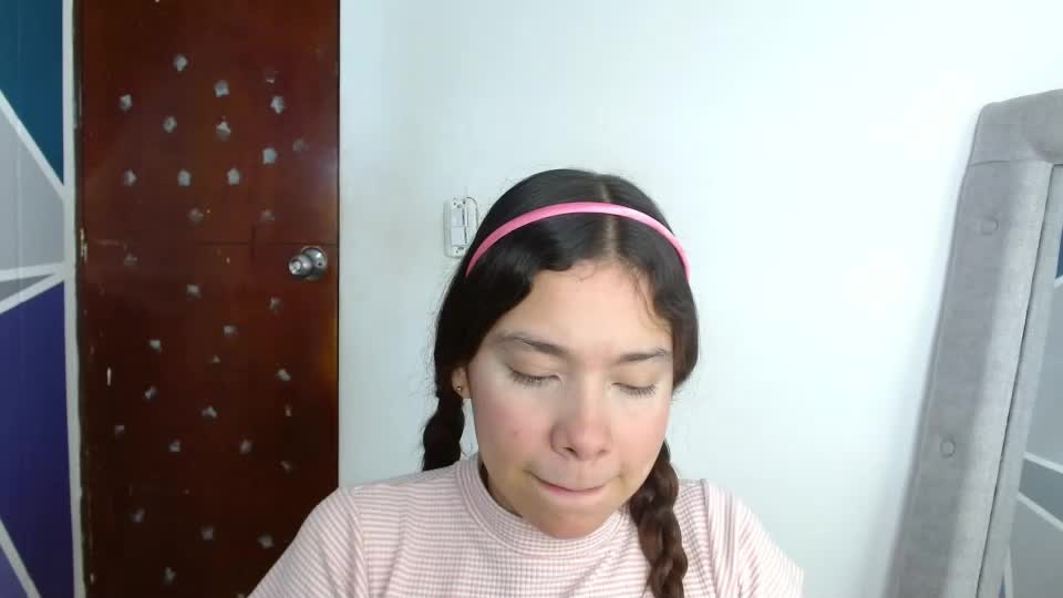 sweet_kitty_05 Webcam Chat July 21, 2026