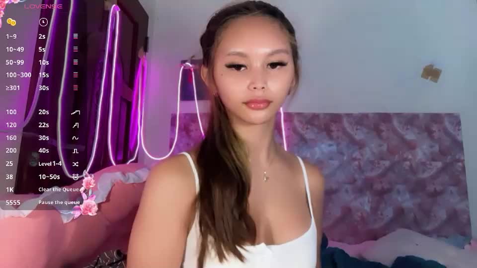 softtemptation_kris Webcam Chat July 21, 2026