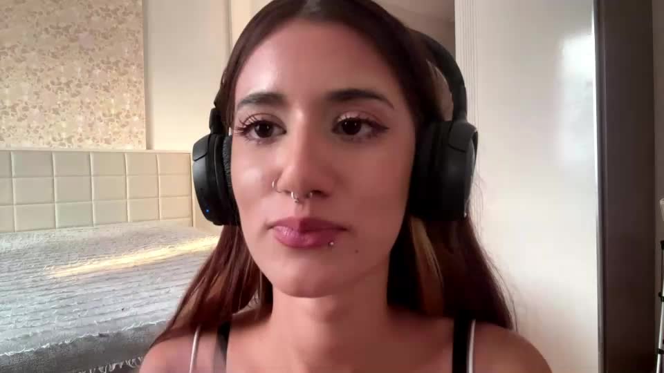yettahagins Webcam Chat July 21, 2026