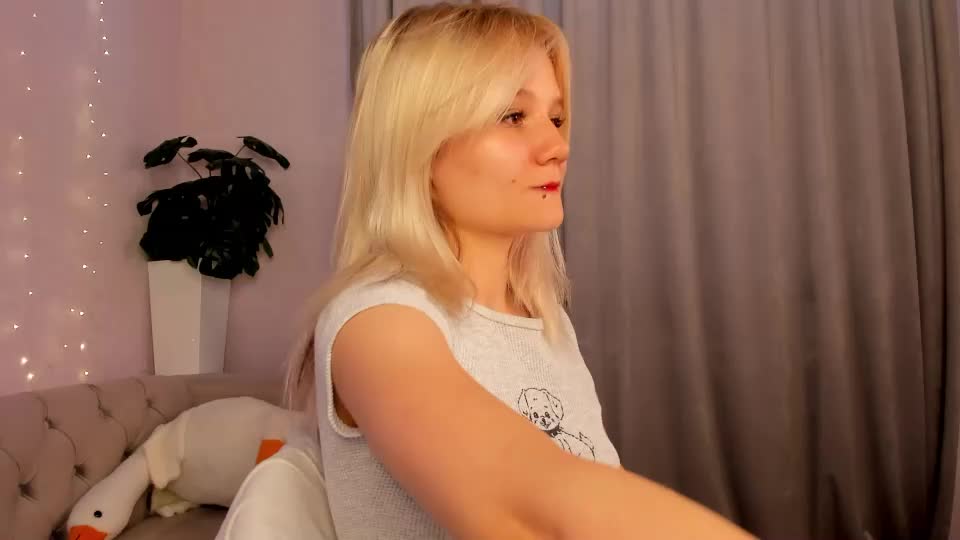 bunny_elsy Webcam Chat July 21, 2026