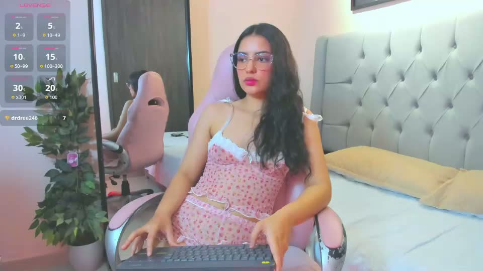 az_aliiz Webcam Chat July 21, 2026