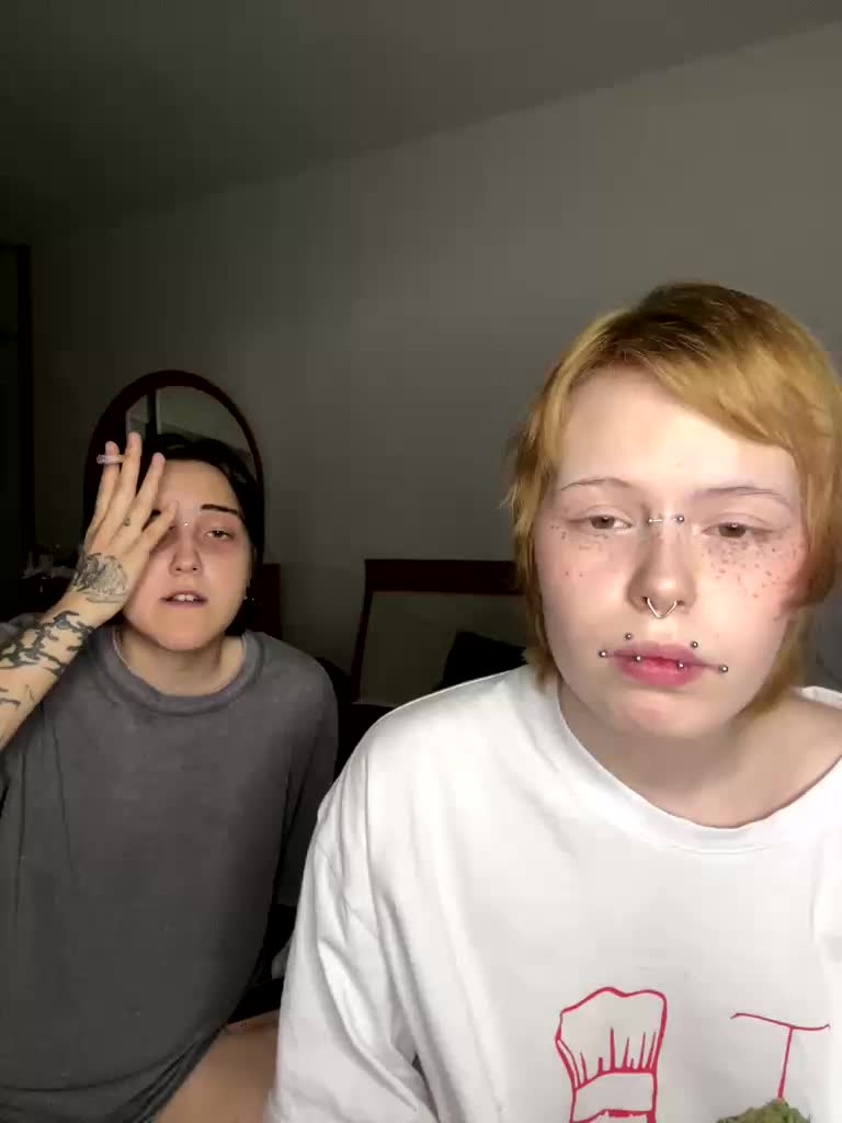 MiaAndAlicee Webcam Chat July 22, 2026