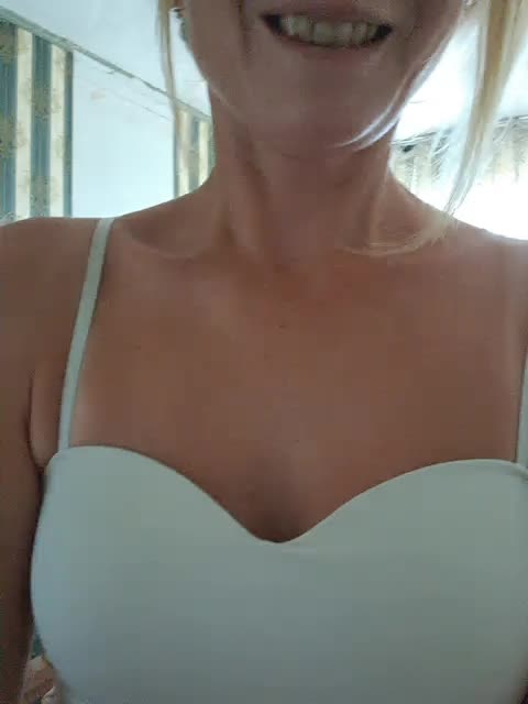 businka11223a Webcam Chat July 22, 2026
