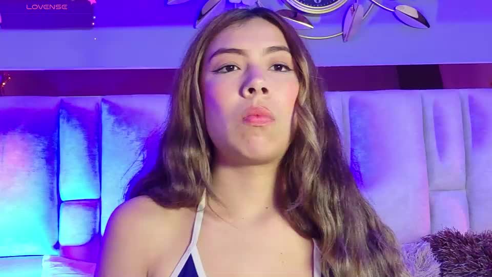 valeygomez Webcam Chat July 22, 2026