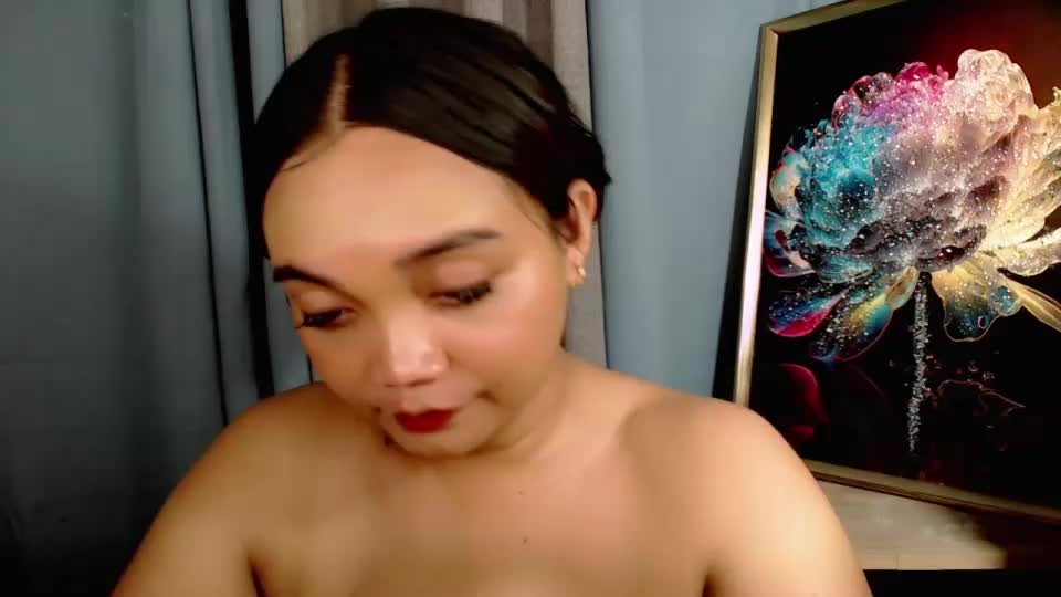 holy_shine Webcam Chat July 23, 2026
