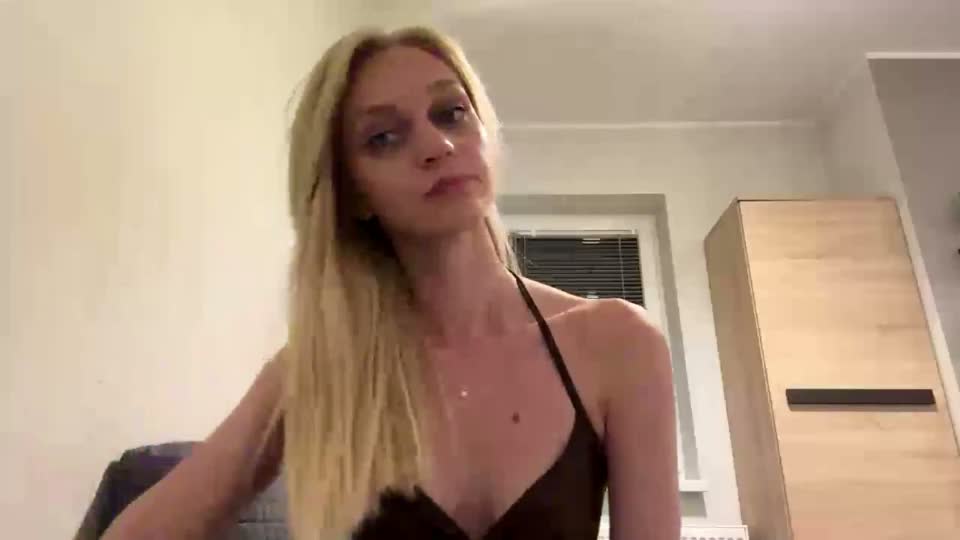 mikkiskees Webcam Chat July 23, 2026