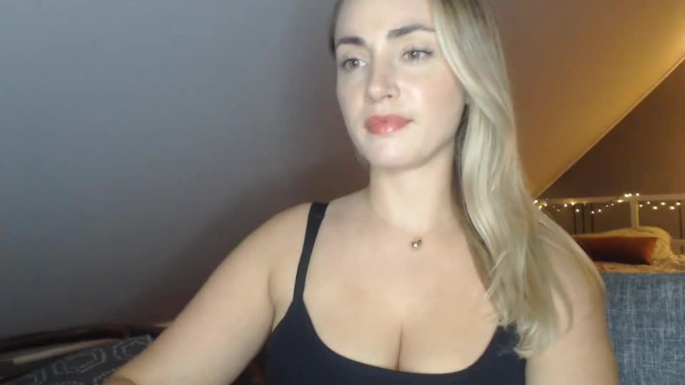 scarlettxblonde Webcam Chat July 23, 2026