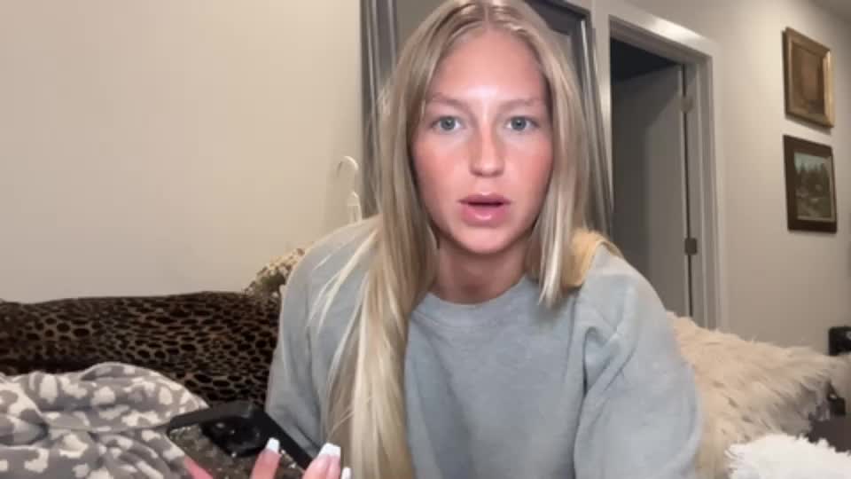 caseyyyhere Webcam Chat July 23, 2026