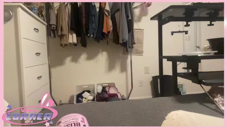 viviandela97 Webcam Chat July 23, 2026