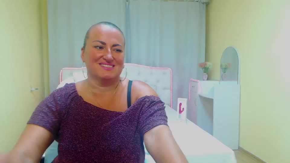 dianamgg Webcam Chat July 23, 2026