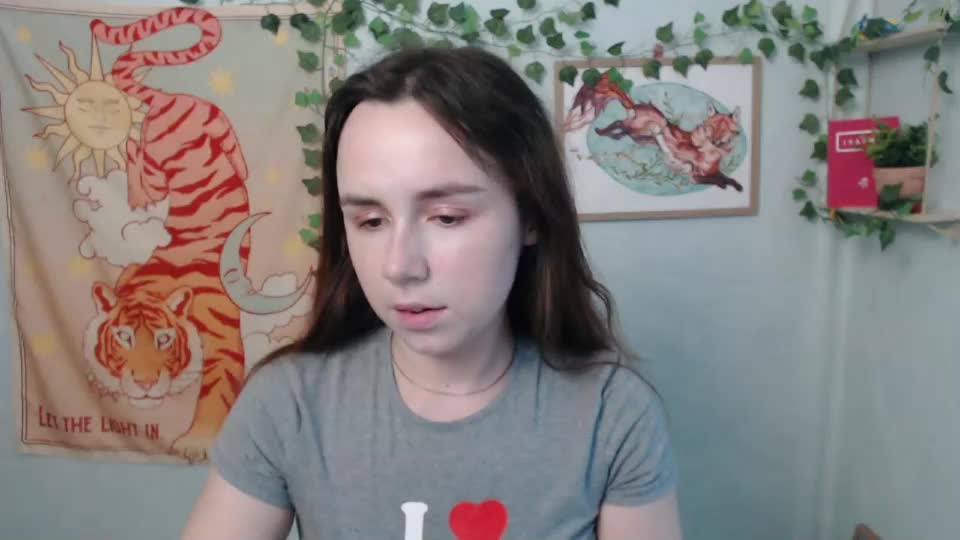 veryveryvery_shy Webcam Chat July 23, 2026