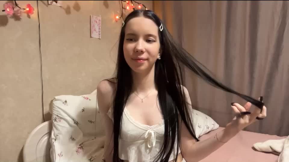estellezdebski Webcam Chat July 23, 2026