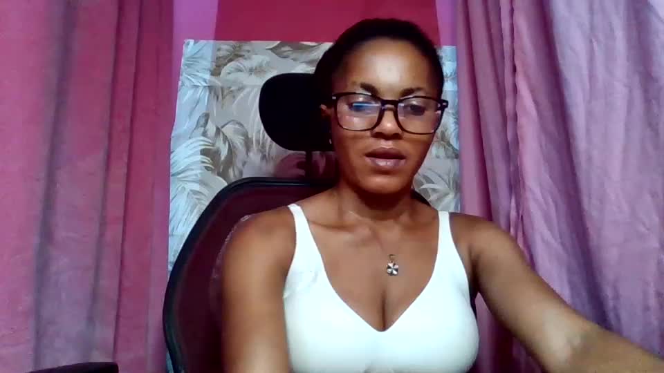 sexydoll32 Webcam Chat July 23, 2026
