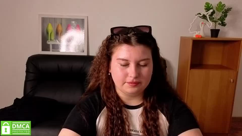 katina_deeplou4 Webcam Chat July 24, 2026