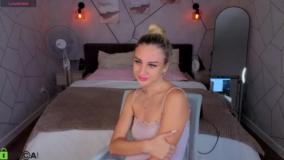 silen_tori Webcam Chat July 24, 2026