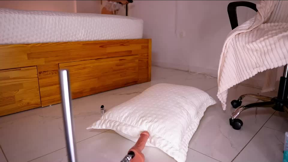 miya_shake Webcam Chat July 24, 2026