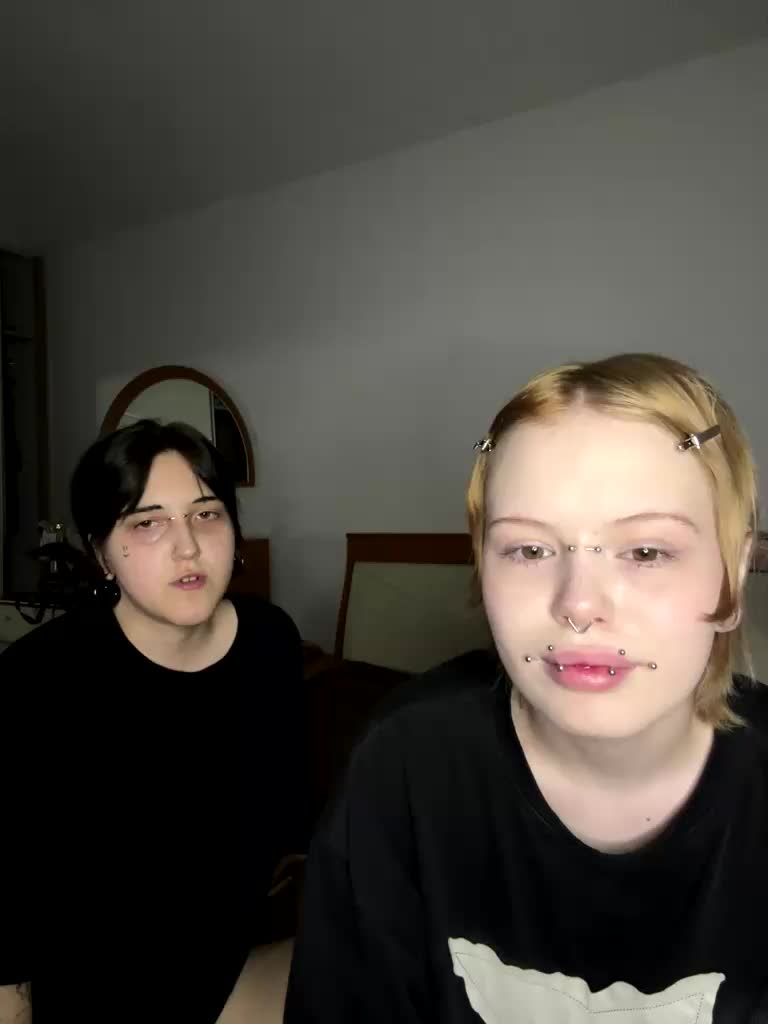 MiaAndAlicee Webcam Chat July 25, 2026