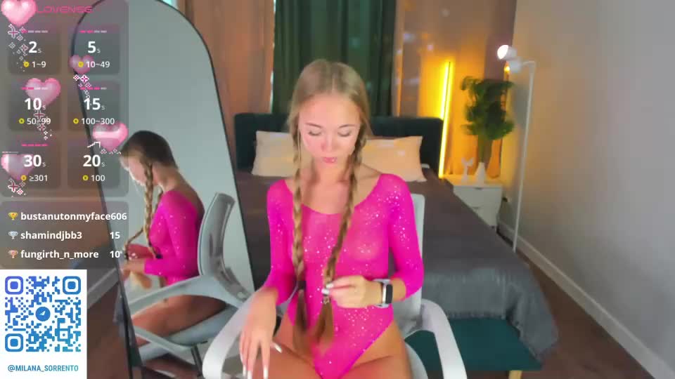 milana_sorrento Webcam Chat July 25, 2026