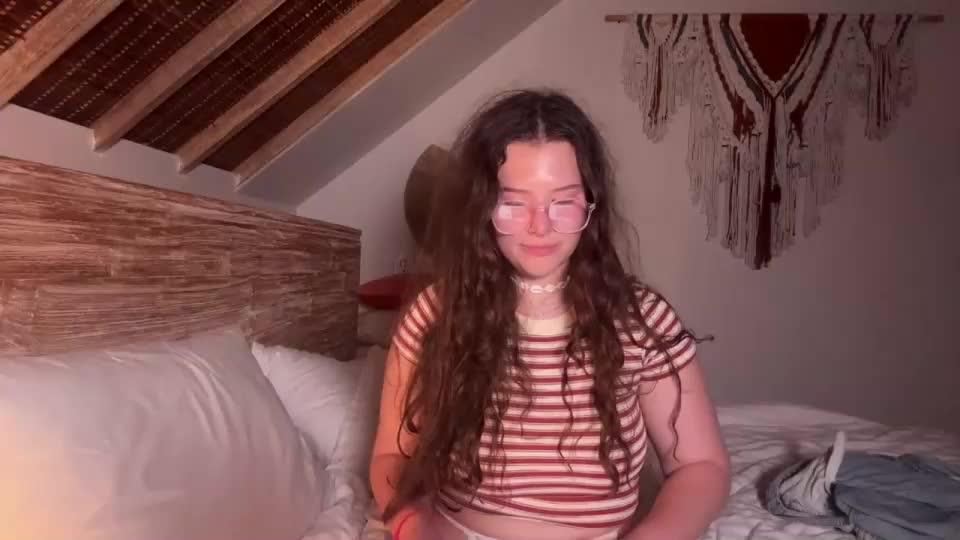 kristiekitty Webcam Chat July 25, 2026