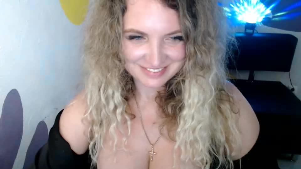 luxdonna Webcam Chat July 25, 2026