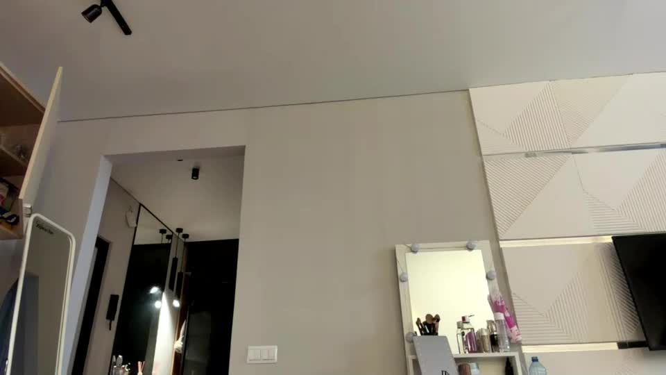 eleanorefrens Webcam Chat July 25, 2026