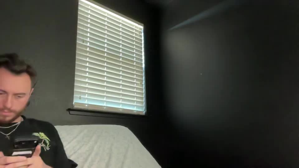 tallhungcloudyy Webcam Chat July 25, 2026