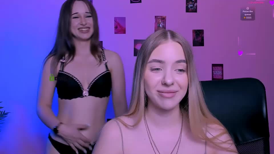 viola_sweet_ Webcam Chat July 25, 2026