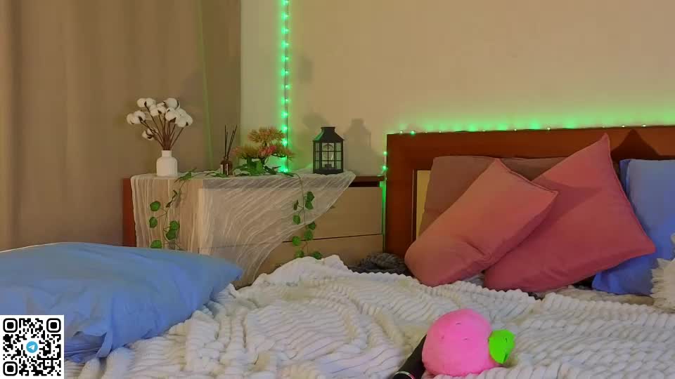 jewellhogan Webcam Chat July 25, 2026