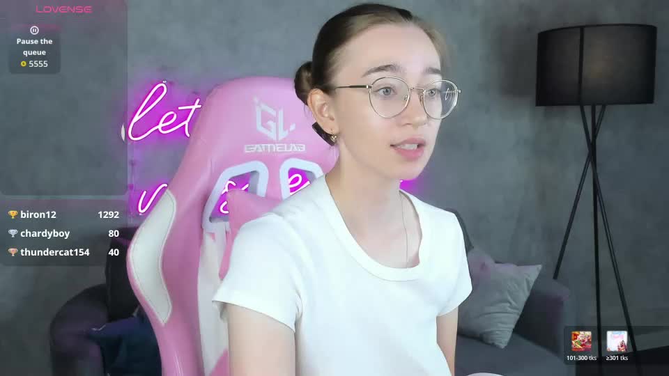 lucyy_green Webcam Chat July 25, 2026