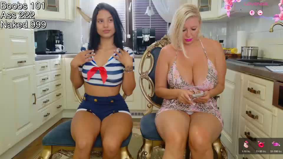 tunderose Webcam Chat July 25, 2026