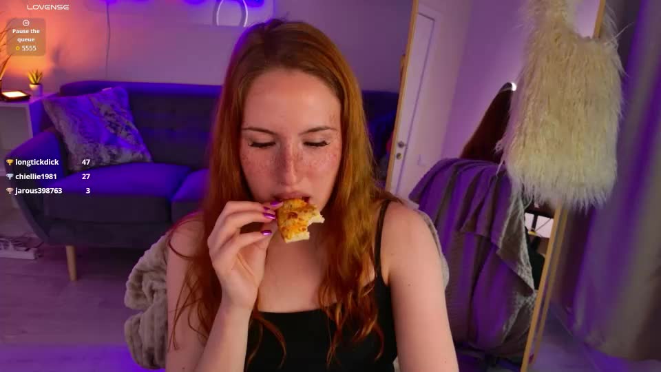 chloeaster Webcam Chat July 25, 2026