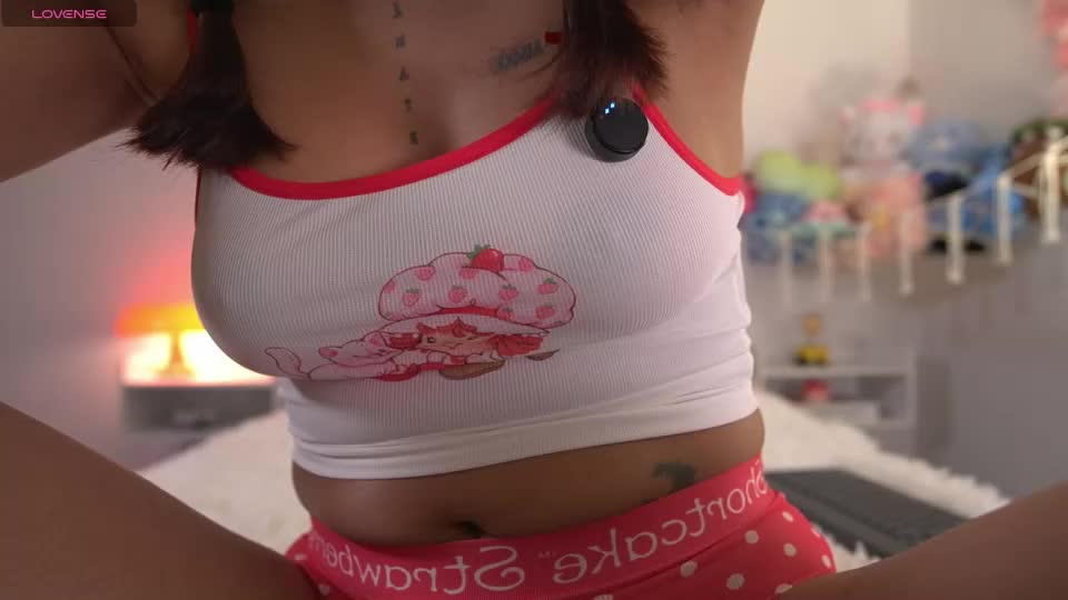 violeth___ Webcam Chat July 25, 2026