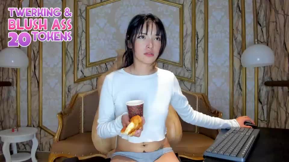 kitty_petitte Webcam Chat July 26, 2026