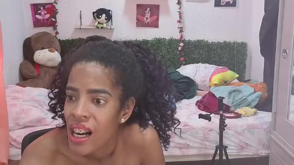 thiana_horny Webcam Chat July 26, 2026