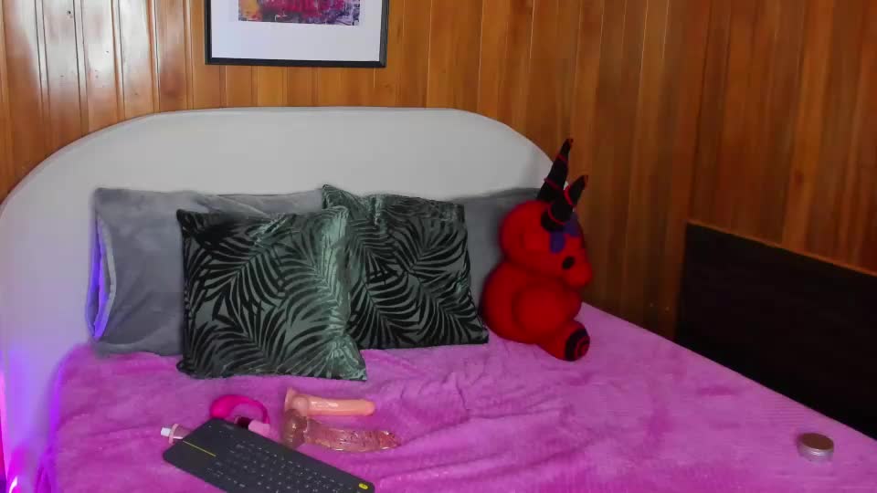 lucy_art Webcam Chat July 26, 2026