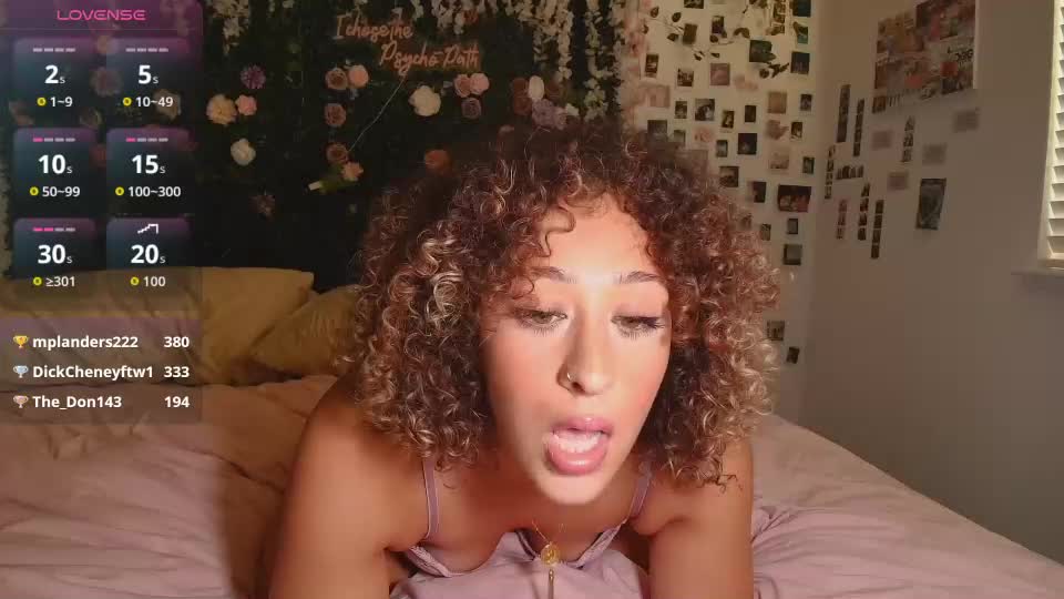 lyracovee Webcam Chat July 26, 2026