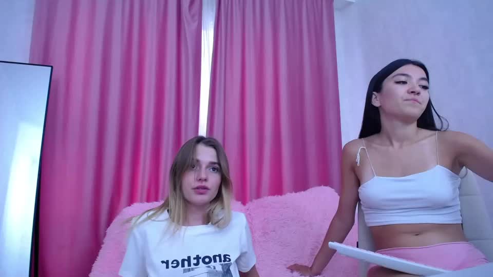 julie_meow246 Webcam Chat July 26, 2026