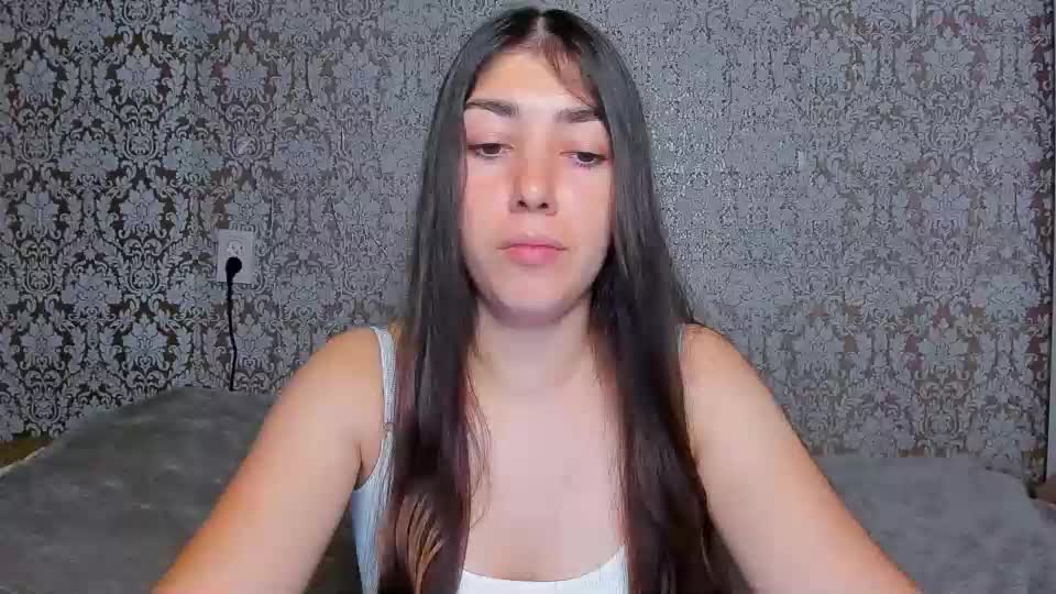 adrianakuiper Webcam Chat July 26, 2026