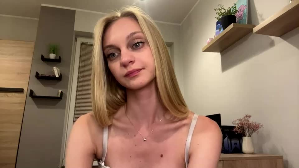 mikkiskees Webcam Chat July 26, 2026