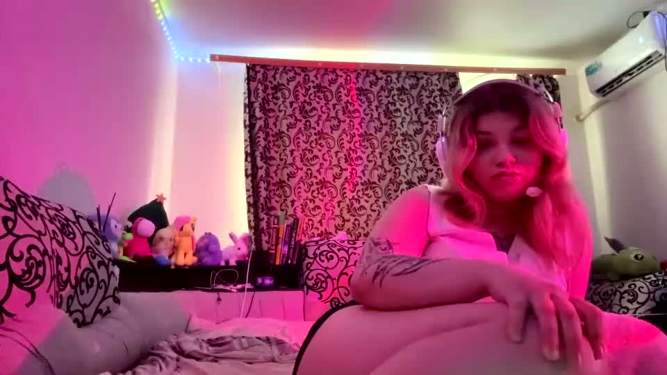 lorrainepurkiss Webcam Chat July 26, 2026