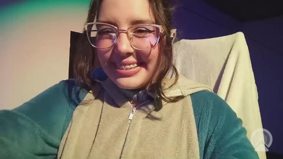 pao_ly Webcam Chat July 26, 2026
