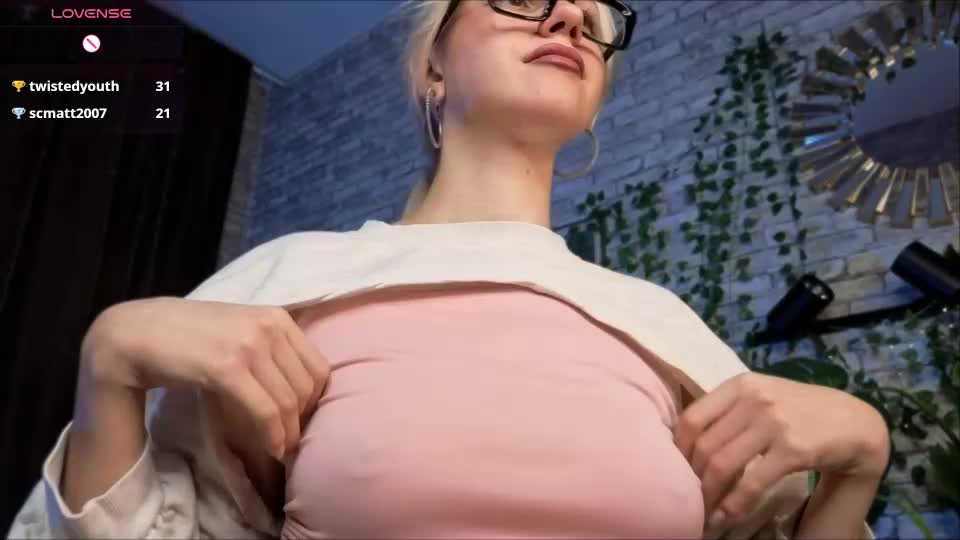angel_tessa Webcam Chat July 27, 2026